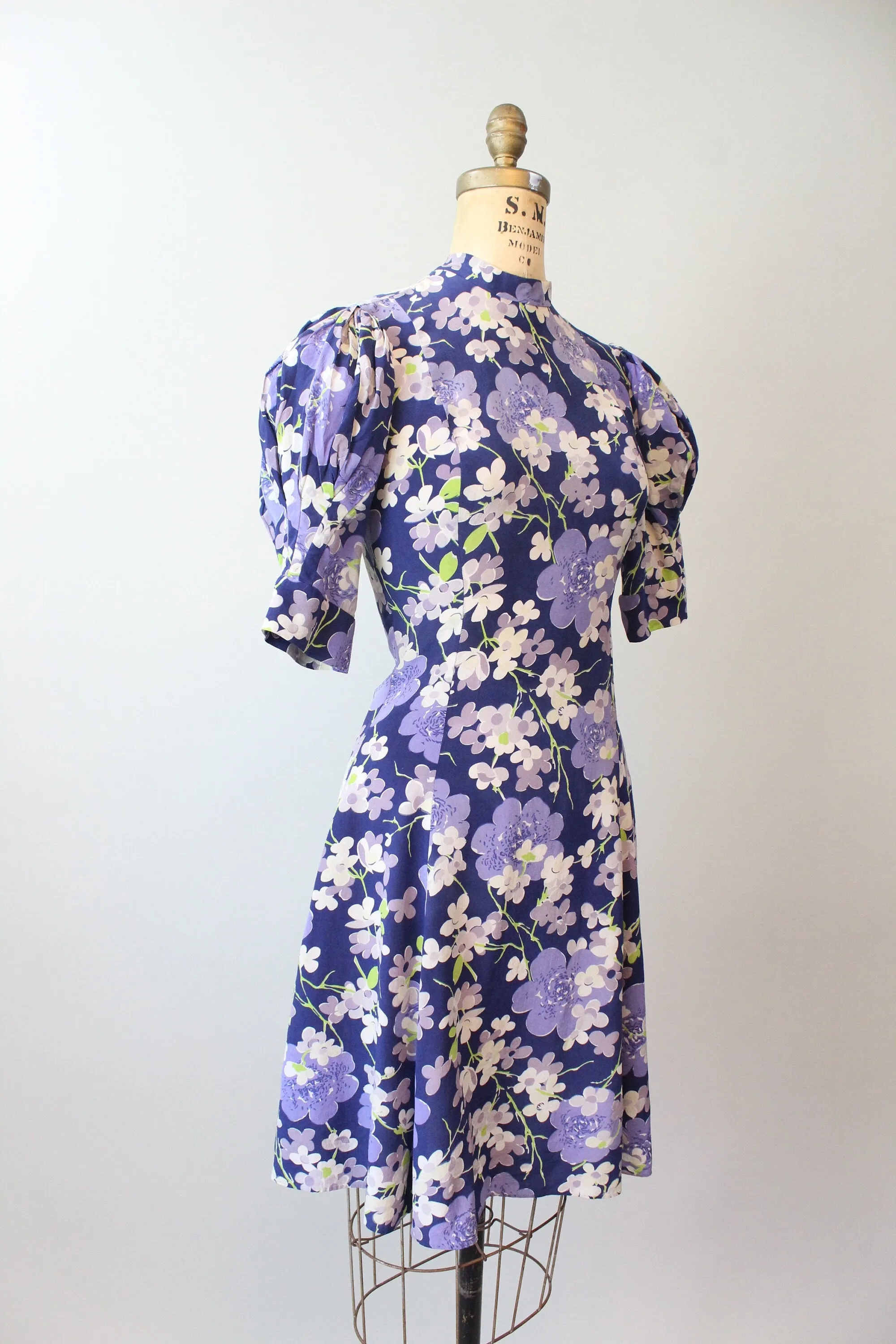1930s DOGWOOD floral lantern SLEEVES dress xs | new spring